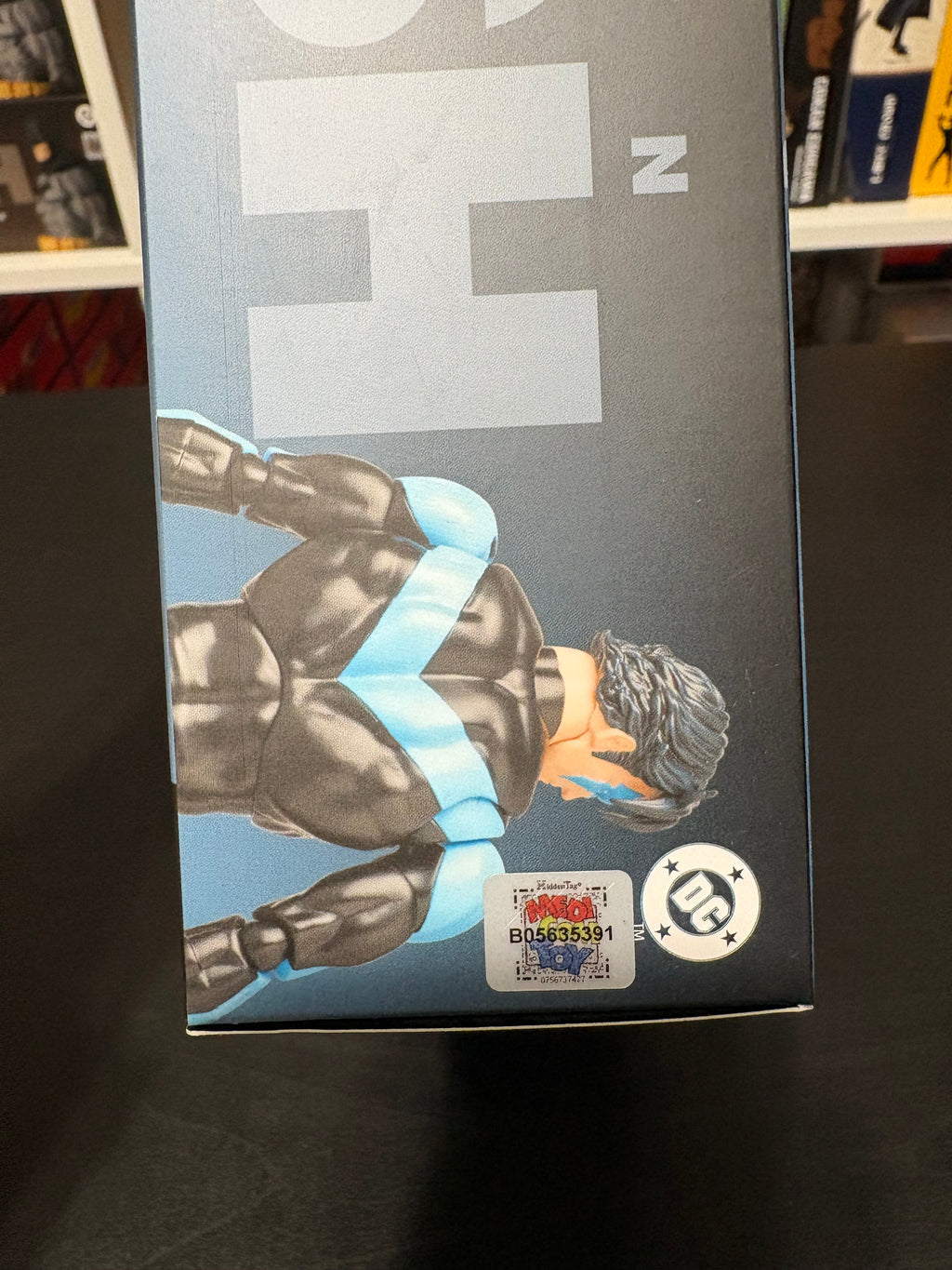 (Restock arriving soon!) MAFEX No.175 Batman Hush Ver. Nightwing by Medicom