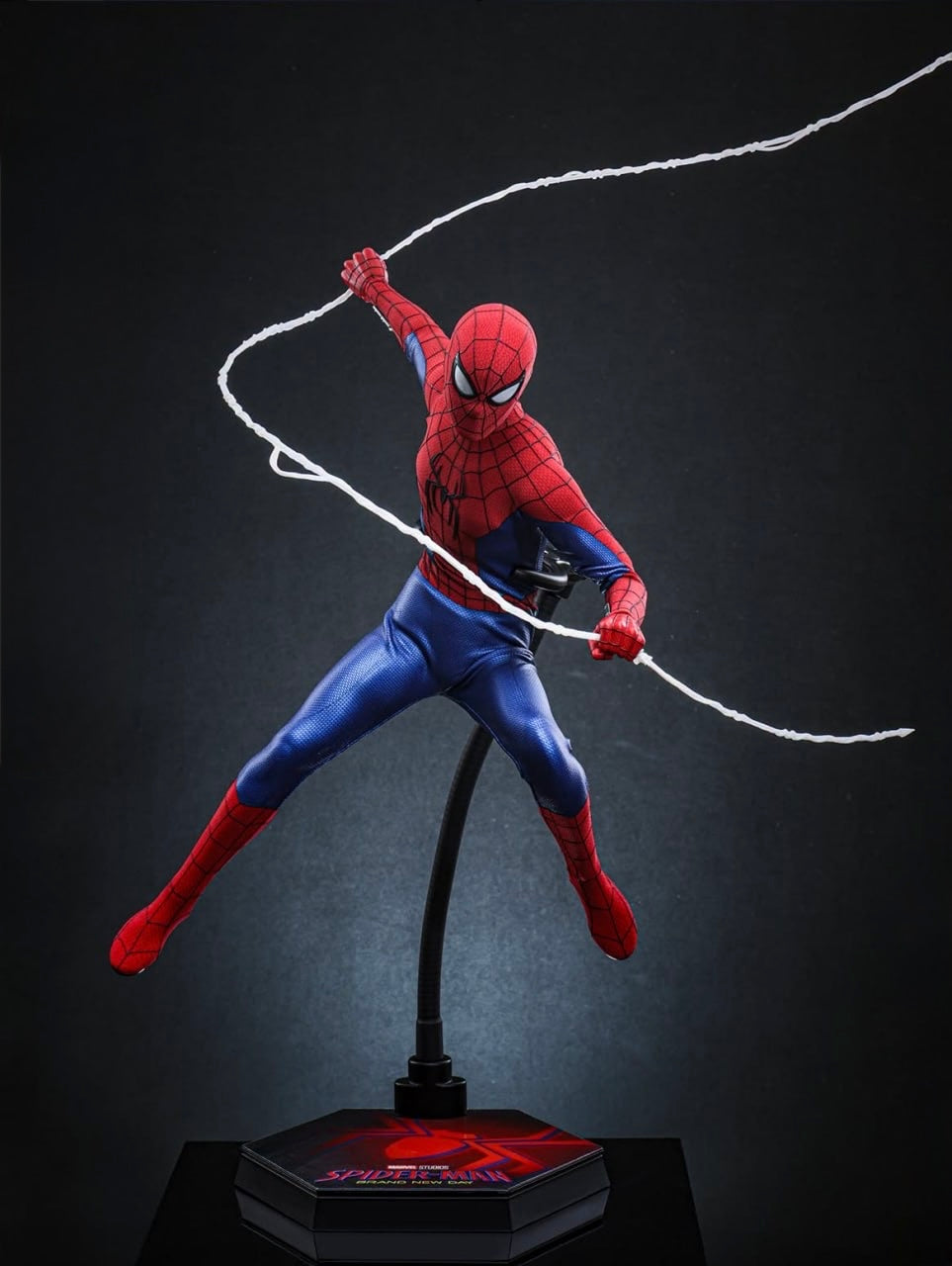 Preorder🔥Hot Toys MMS893 Spider-Man: Brand New Day Spider-Man (Deluxe Version) 1/6th scale Collectible Figure