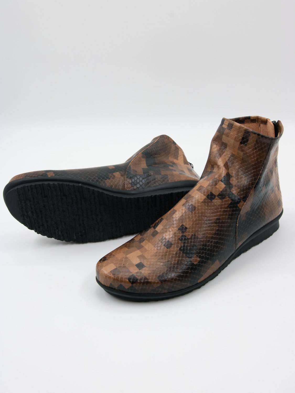 Women's Baryky Ankle Boots In Terra/noir