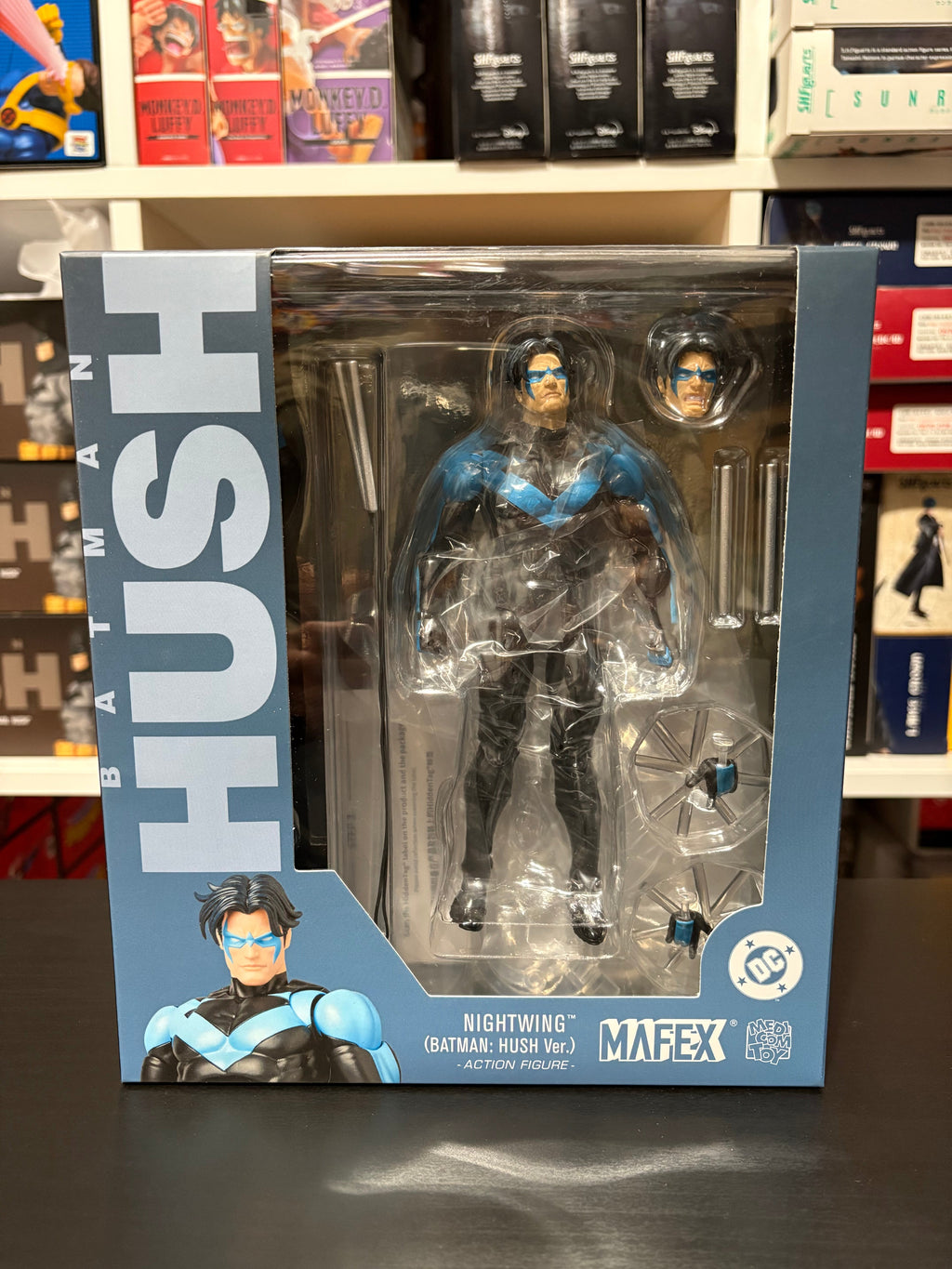 (Restock arriving soon!) MAFEX No.175 Batman Hush Ver. Nightwing by Medicom