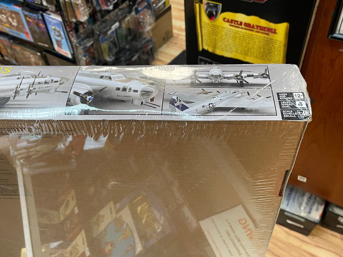 B-17G Flying Fortress 1:48 #85-5600 (Revell Monogram, Model Kit) SEALED