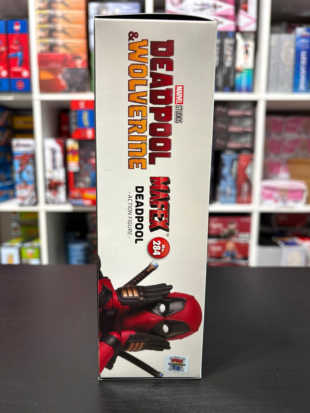 MAFEX No.284 DEADPOOL (Deadpool & Wolverine Ver.) by Medicom