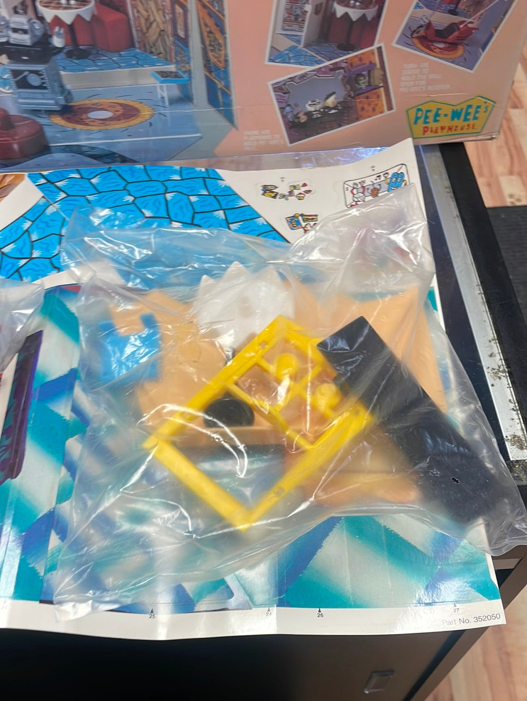 Pee Wee’s Playhouse (Matchbox, Vintage Pee Wee Herman) Unused Contents