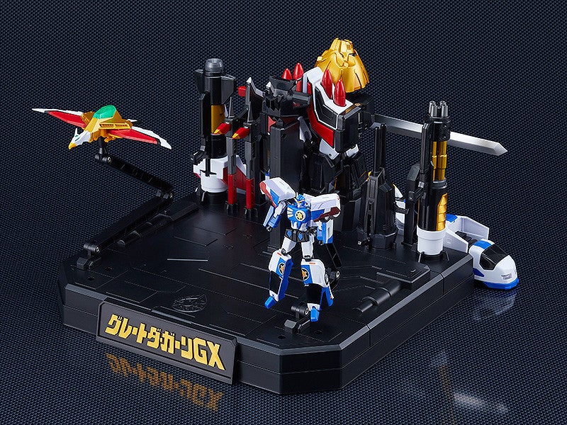 The Brave Fighter of Legend Da-Garn: THE GATTAI Display Set