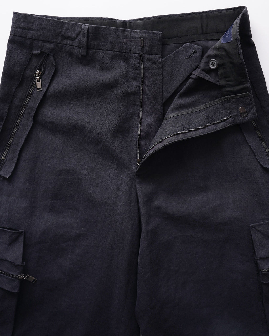 6 Pocket Linen Shorts / Size: W30