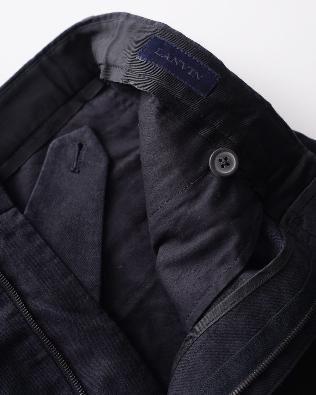 6 Pocket Linen Shorts / Size: W30