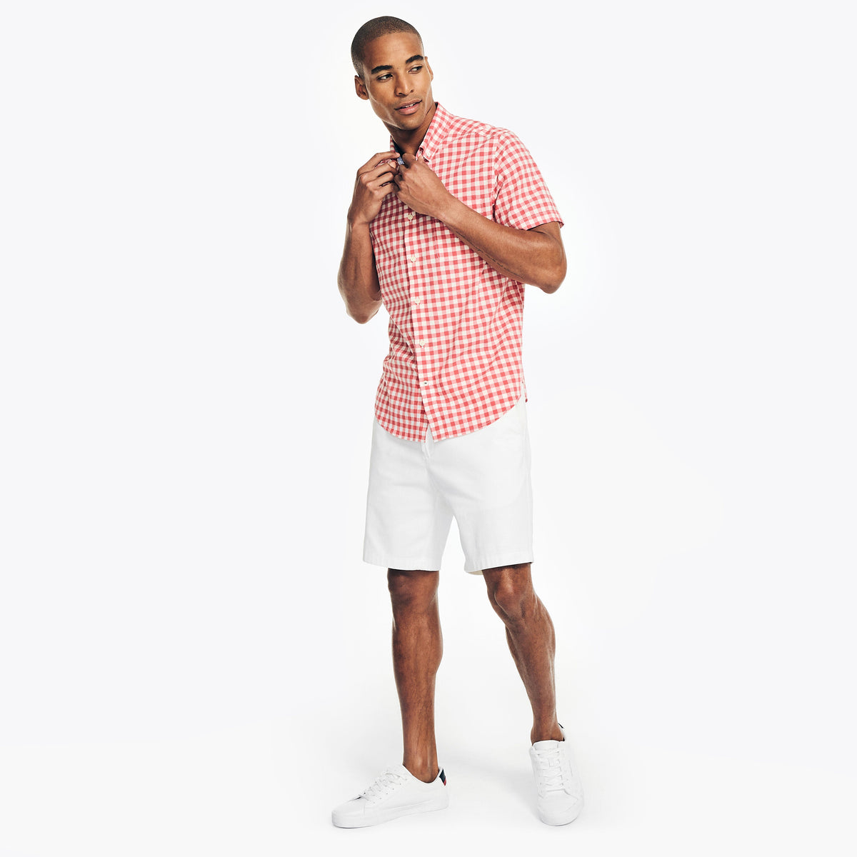 Nautica Mens Sustainably Crafted Gingham Plaid Short-Sleeve Shirt