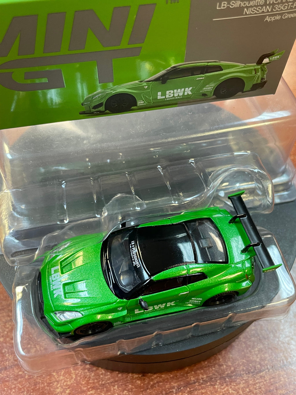 Apple Green Silhouette Nissan 35GT-RR (Mini GT, Diecast )