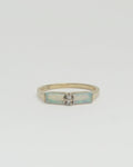 14k Gold Ring w/ Opal & Diamond / Size: 6.25