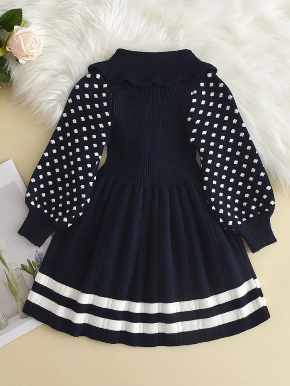 Adorable Polka Dot Sleeve Pleated Knit Dress