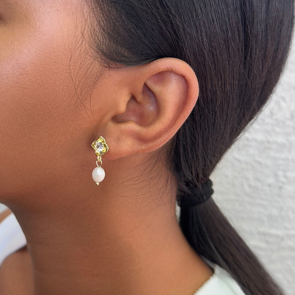 14k Gold Plated Freshwater Pearl Crystal Flower Earrings