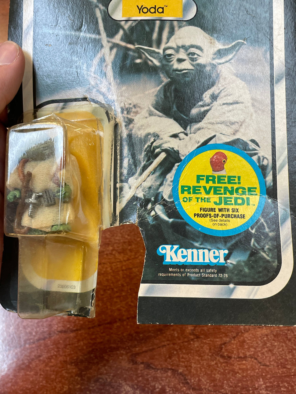 Brown Snake Yoda with Card ESB 9509 (Vintage Star Wars, Kenner) **Open Card**