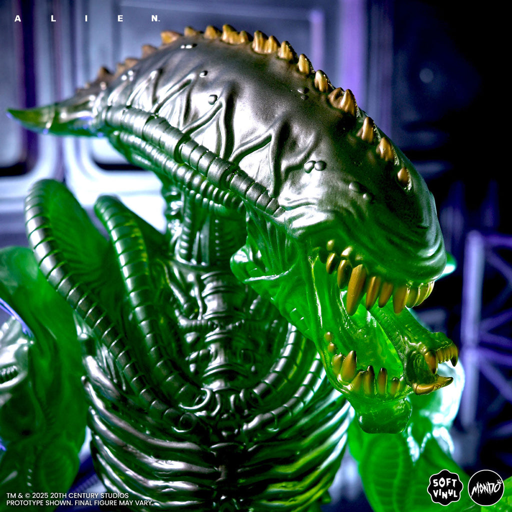 Aliens - Mantis Alien Soft Vinyl Figure - Deluxe Limited Edition - Acid Blood