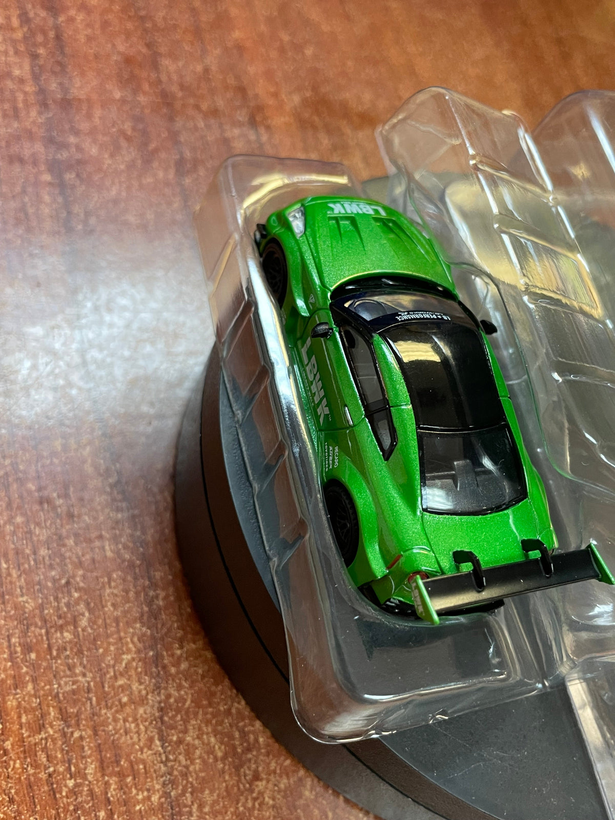 Apple Green Silhouette Nissan 35GT-RR (Mini GT, Diecast )