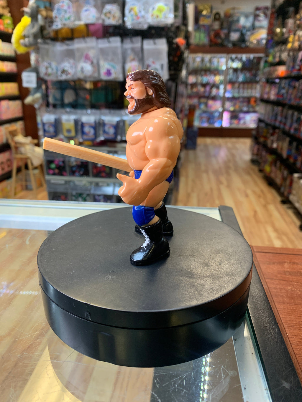 Hacksaw Jim Duggan with Wood 9057 (Vintage WWF WWE, Hasbro)