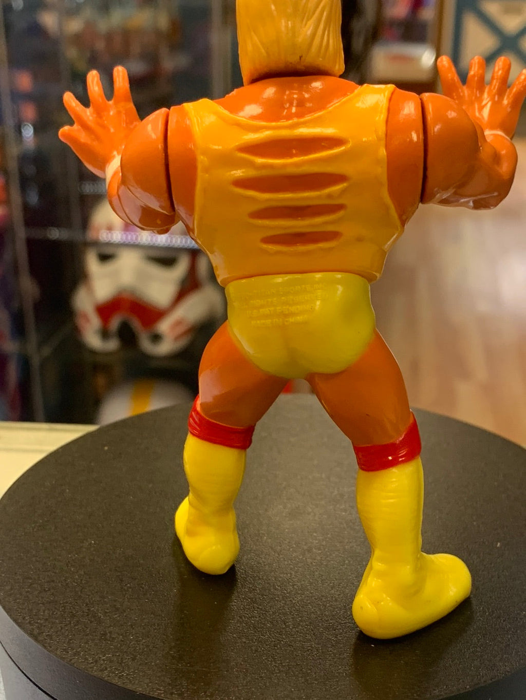 Body Slamming Hulk Hogan 0848 (Vintagw WWF WWE, Hasbro)