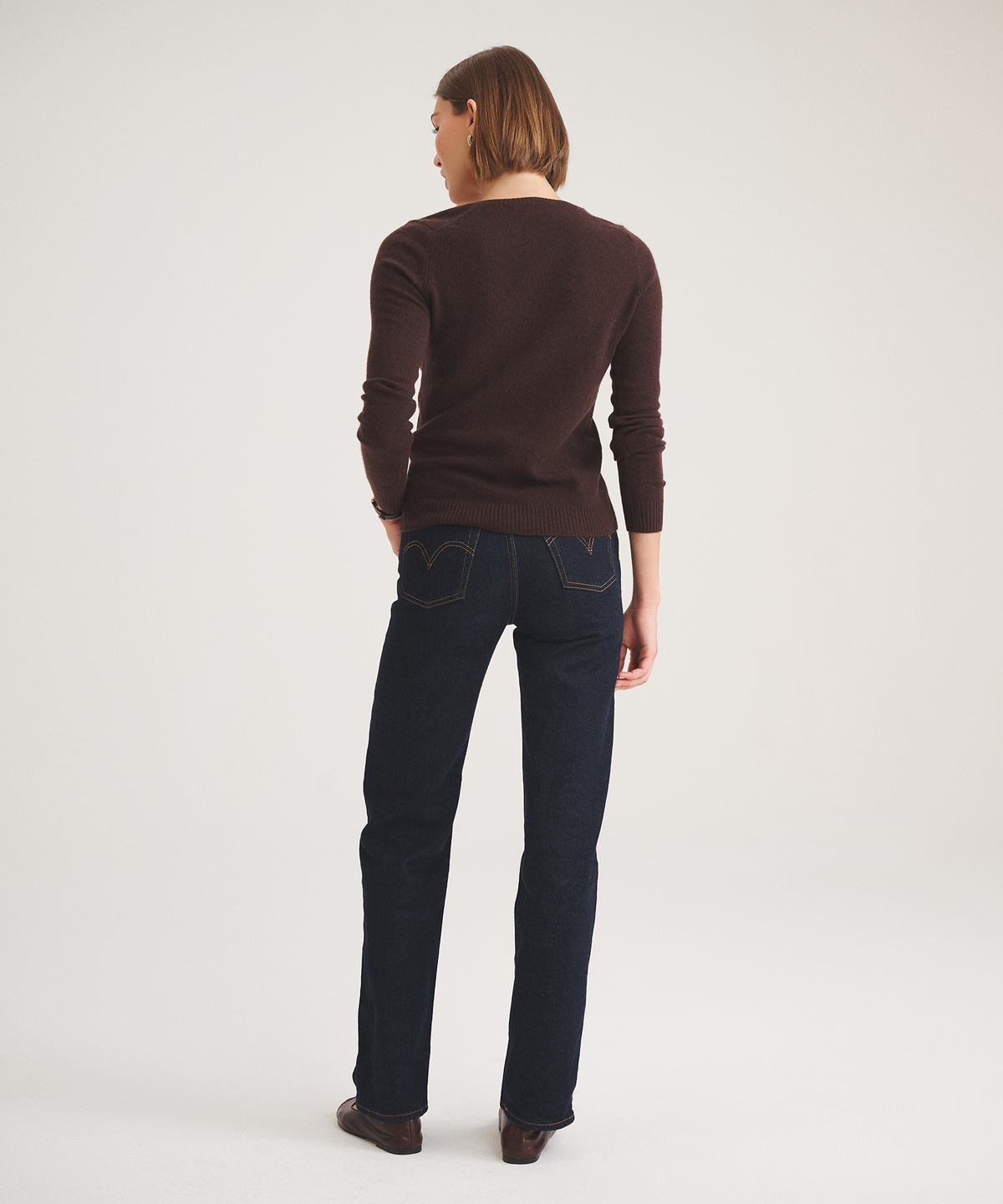 Basic Cashmere V-Neck Sweater 