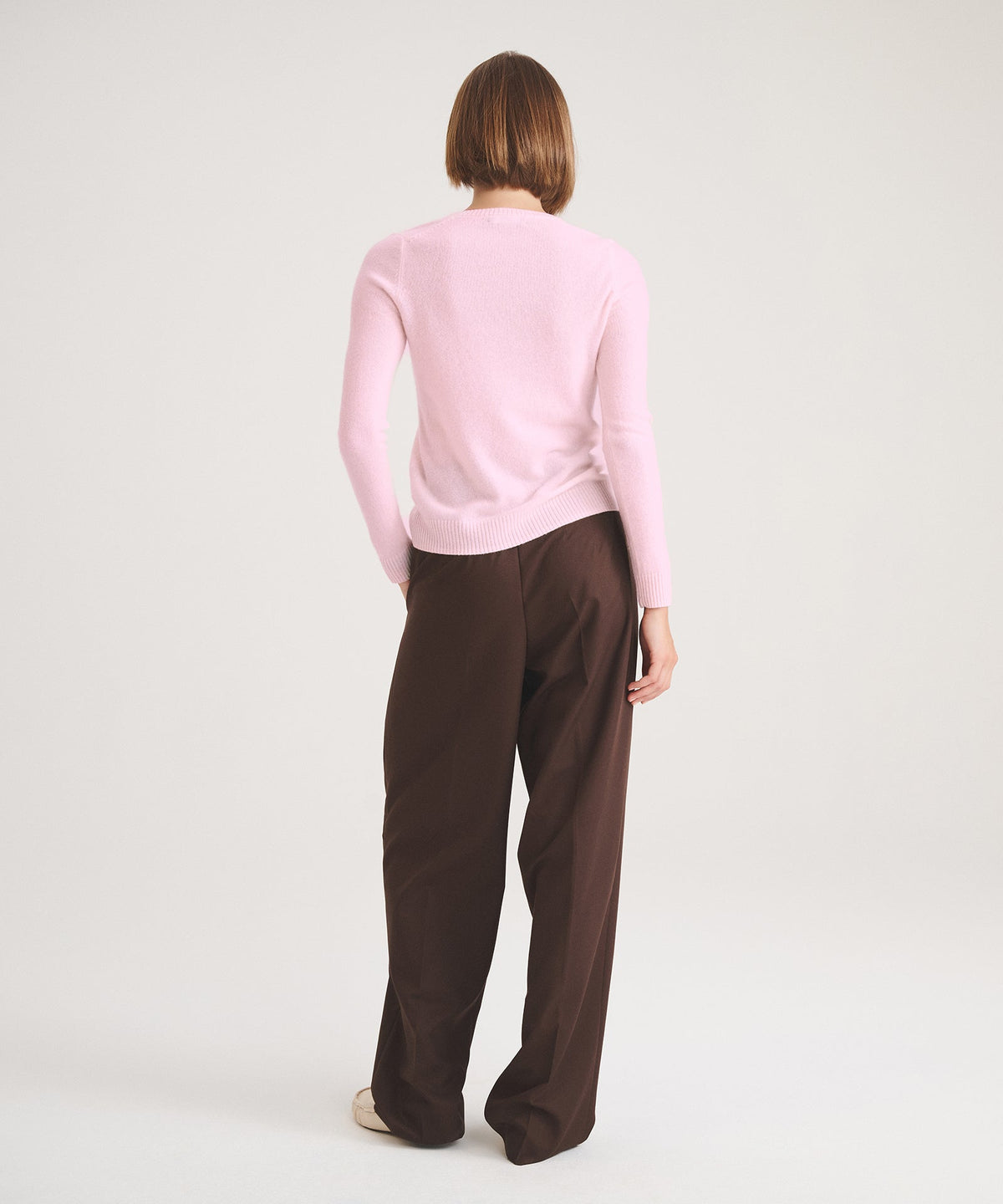 Basic Cashmere V-Neck Sweater 