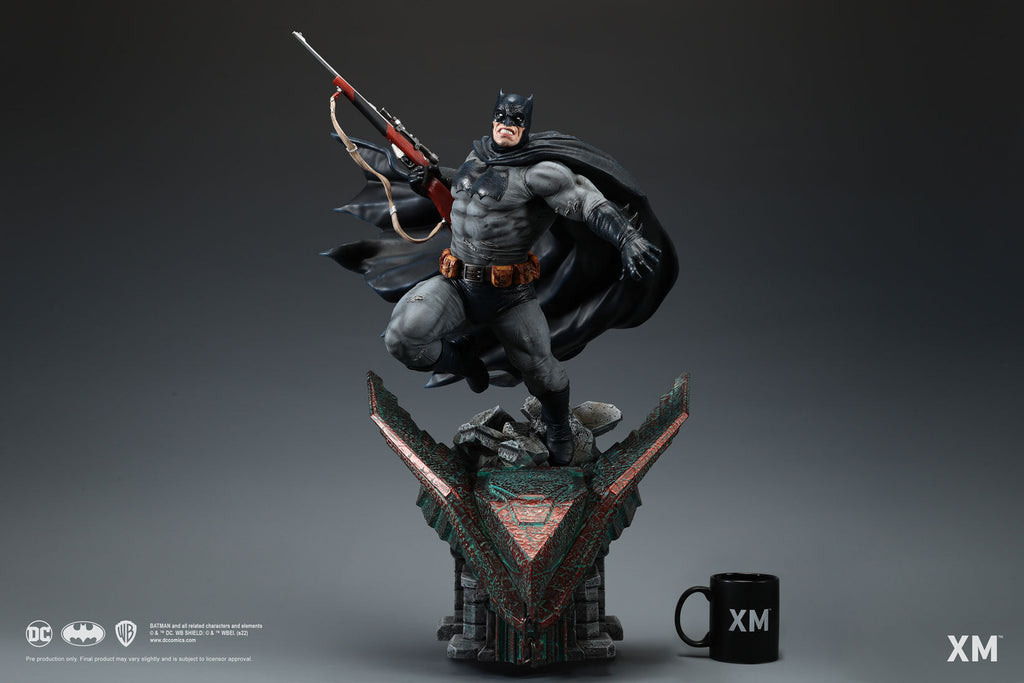 Batman: The Dark Knight Returns Sixth Scale Figure