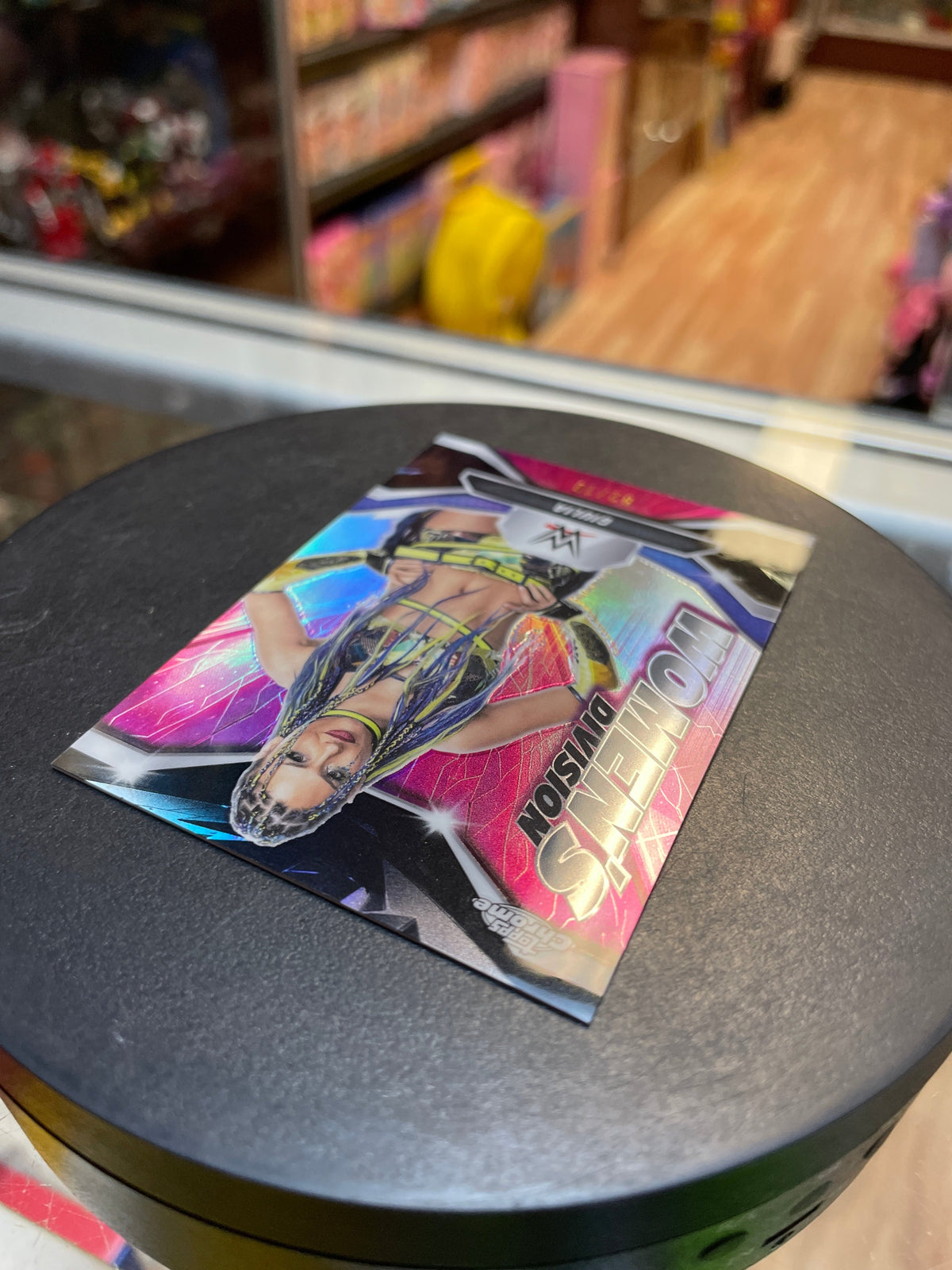 Giulia 2/10 Purple Refractor -Womans Division- (WWE, Topps Chrome)