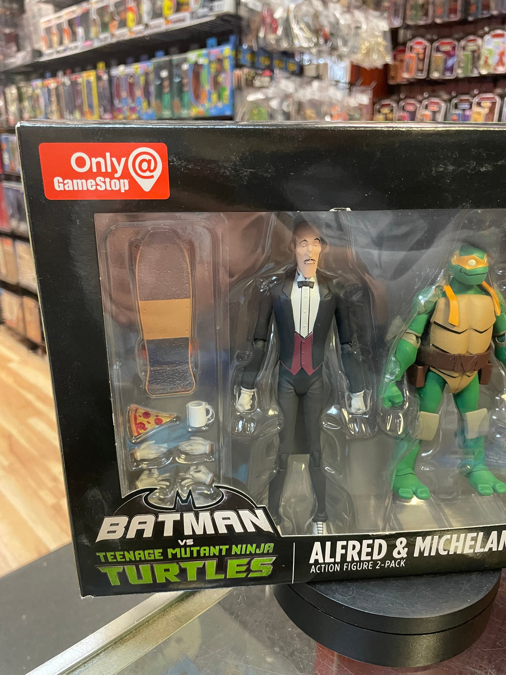 Alfred & Michelangelo 2 Pack (Batman Vs Teenage Ninja Turtles, DC Collectibles) SEALED
