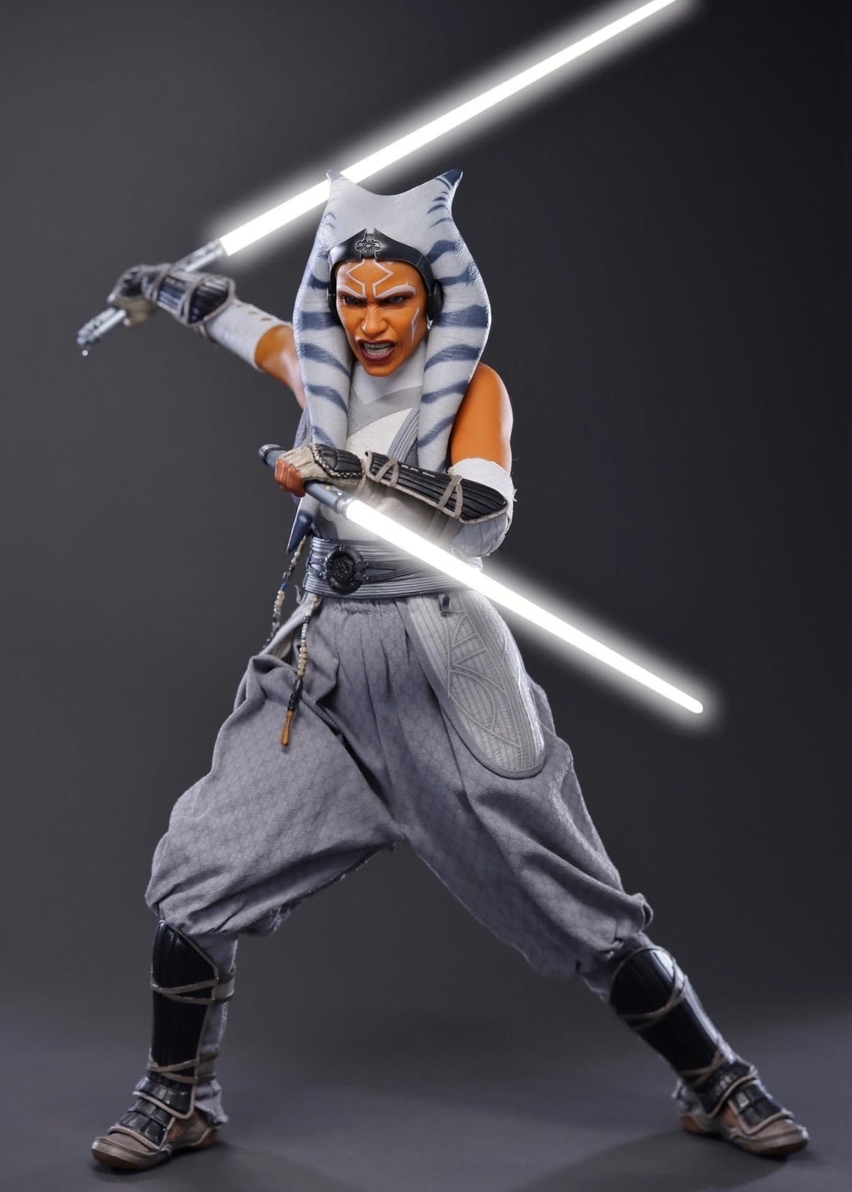 READY🔥 Hot Toys TMS118 Star Wars Ahsoka Ahsoka Tano 1/6th Scale Collectible Figure