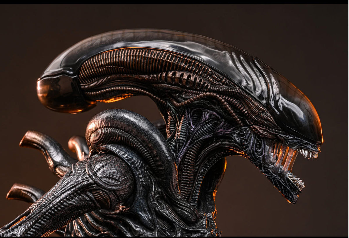 READY🔥Hot Toys MMS784 Alien: Romulus 1/6th scale Scorched Xenomorph Collectible Figure