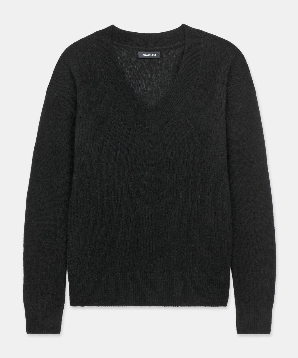 Signature Cashmere Classic V-Neck Sweater