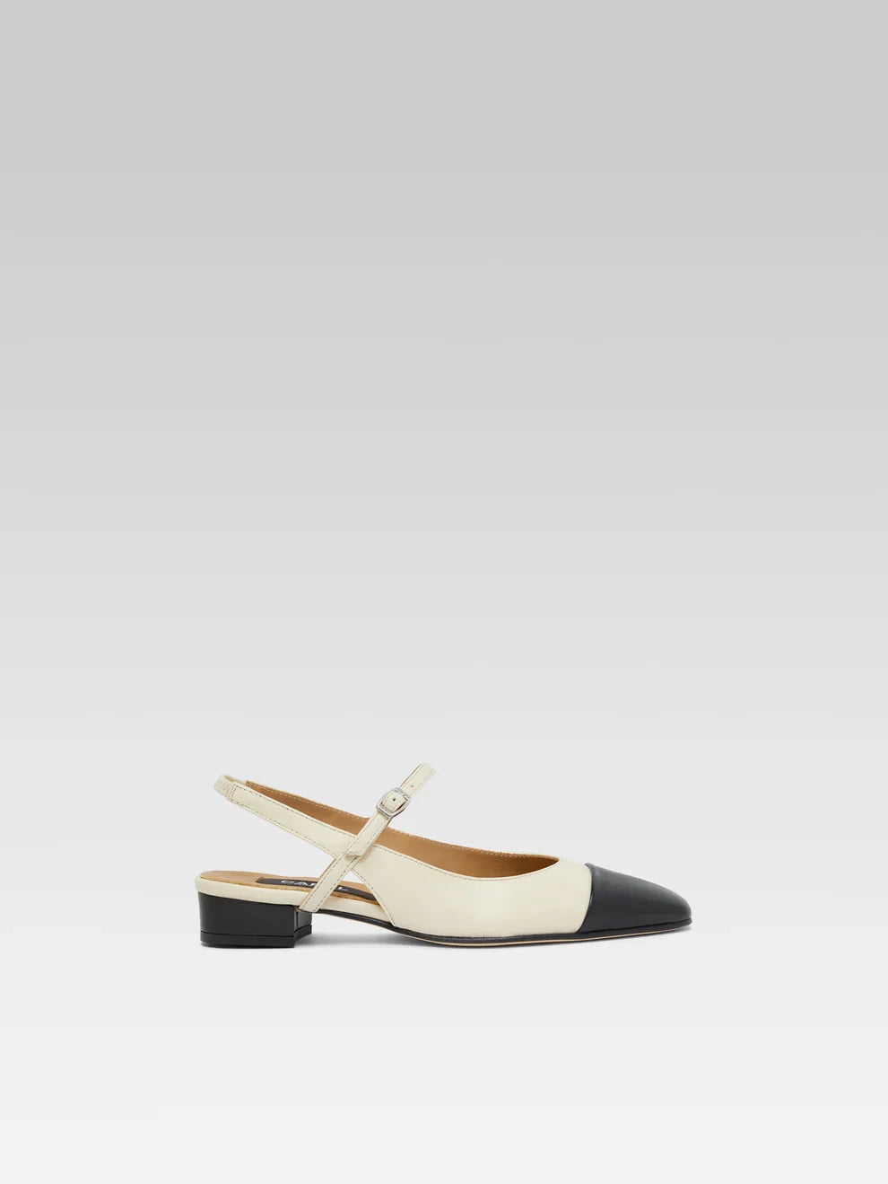 Carel Oceano Flat