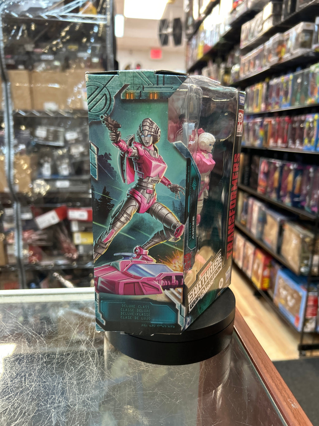 Arcee -EarthRise- (Transfromers WFC, Hasbro) **SEALED**