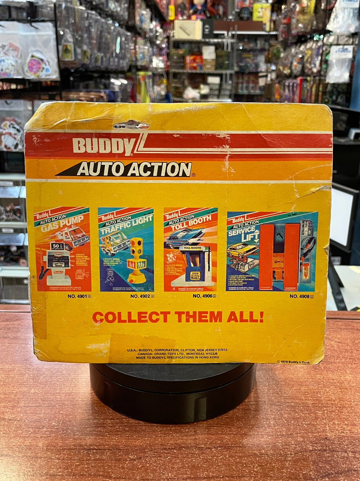 Auto Action Service Lift toy (Vintage Buddy L) SEALED