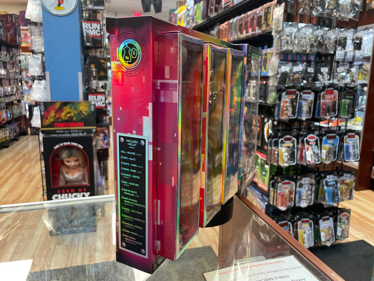 Ainsley Slater Trunk Show (Rainbow High, MGA Entertainment) NEW
