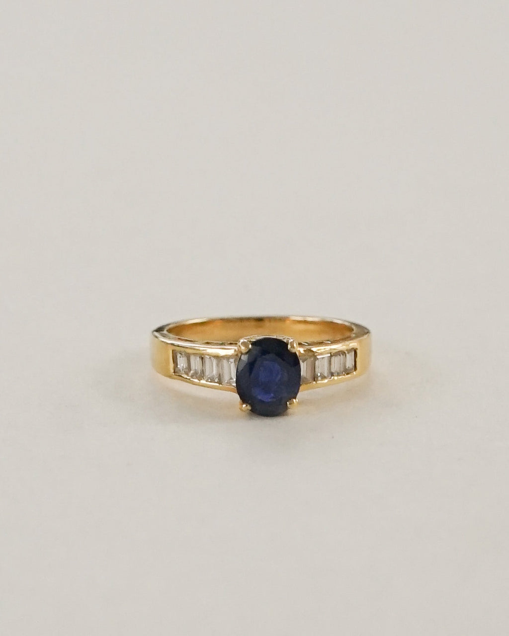 14k Gold Ring w/ Diamond & Sapphire / size: 5.5