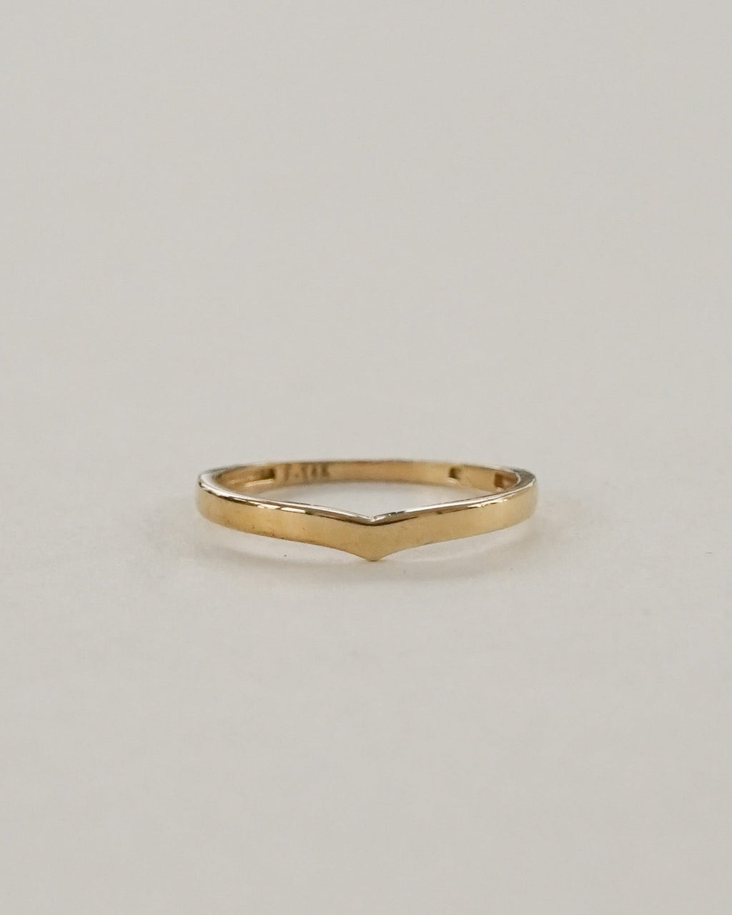 14k Gold Ring / size: 8