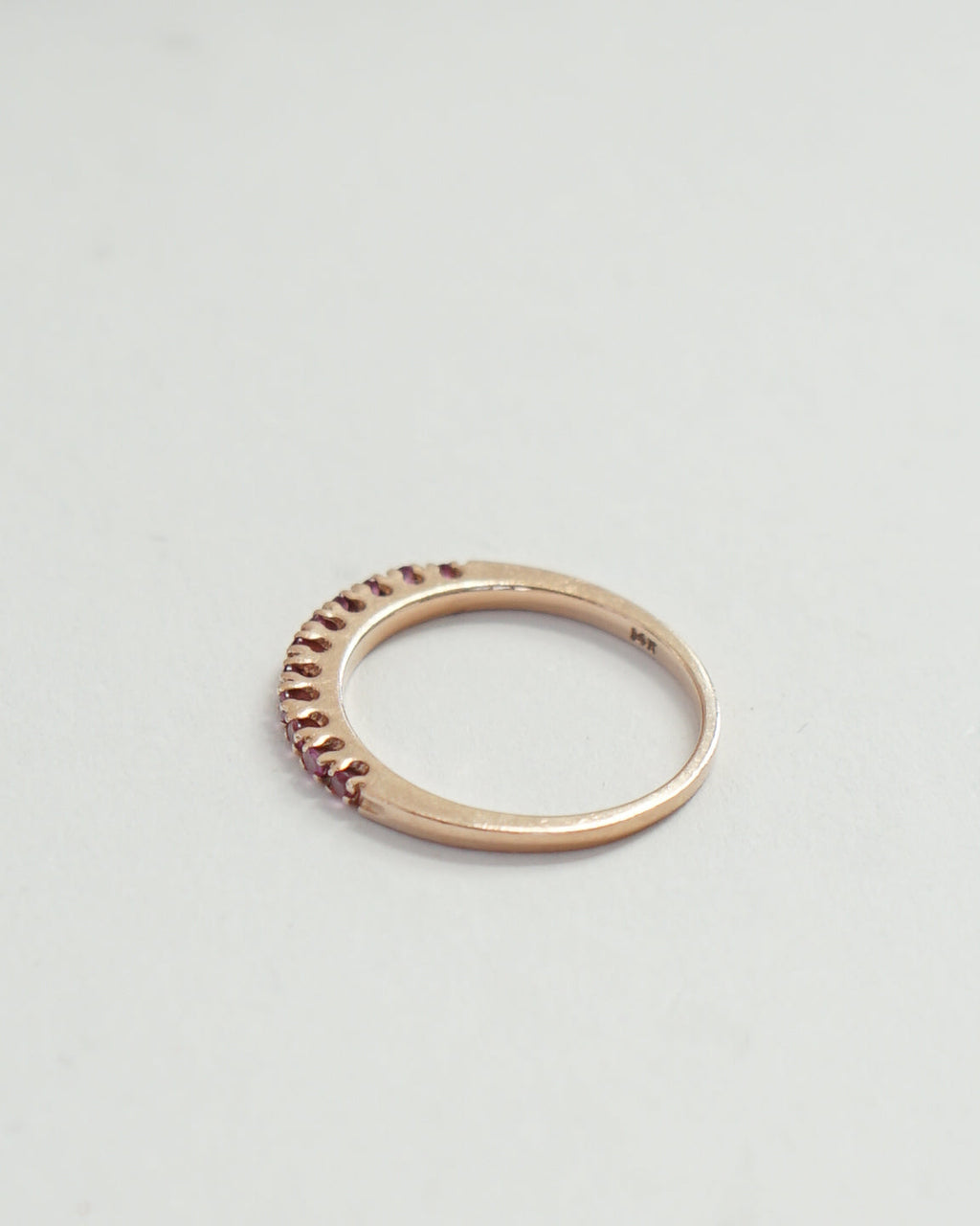 14k Gold Ring w/ Pink Sapphire / size: 7