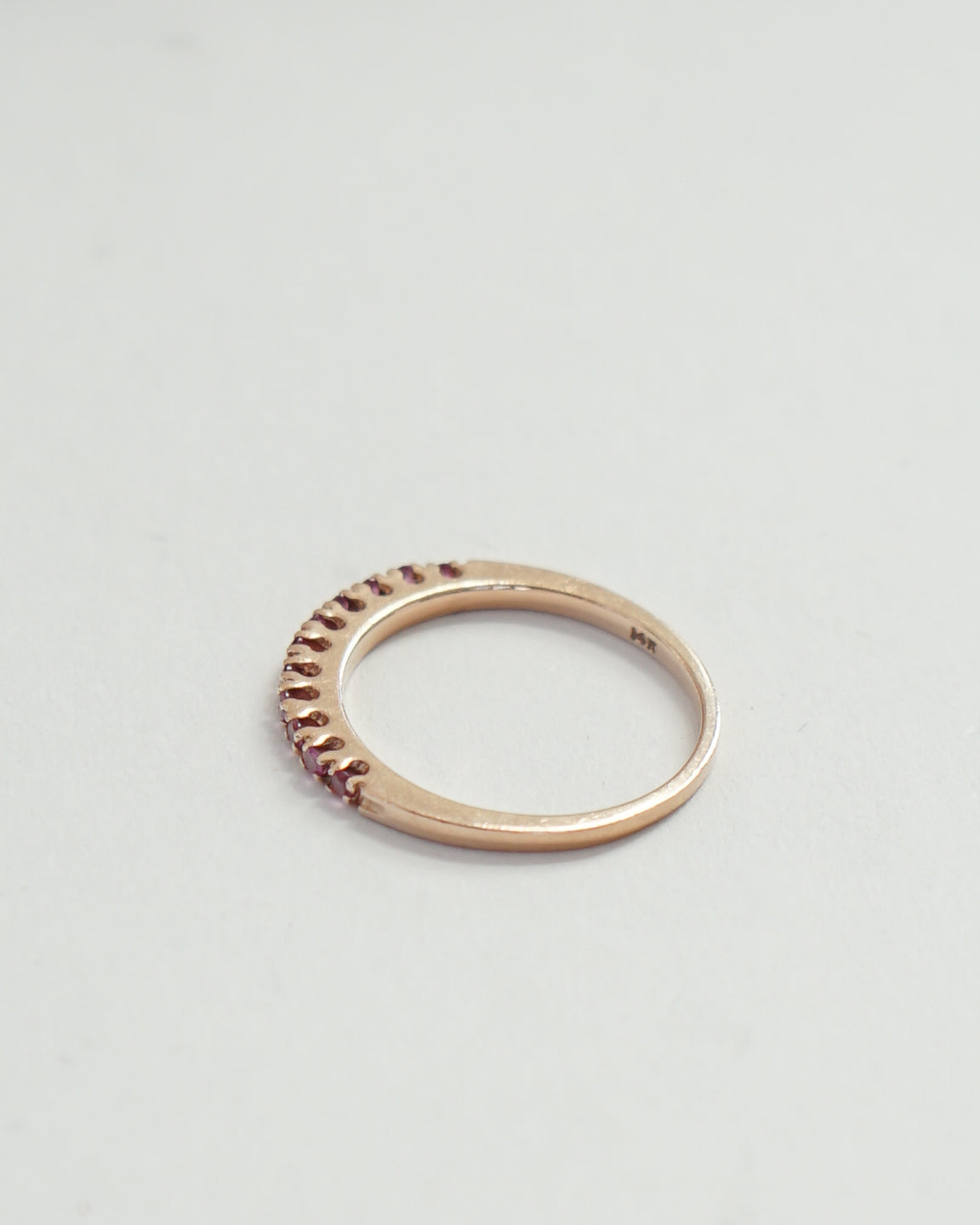 14k Gold Ring w/ Pink Sapphire / size: 7