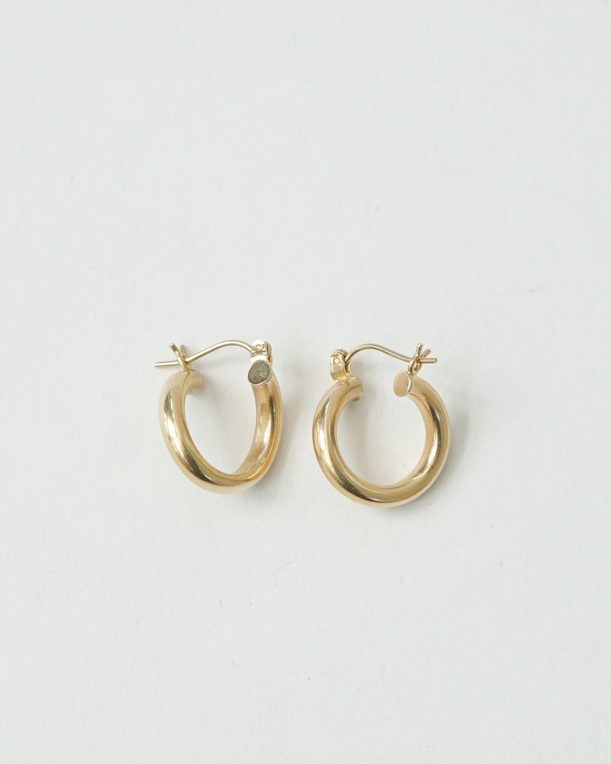 14k Gold Twist Hoop Earrings