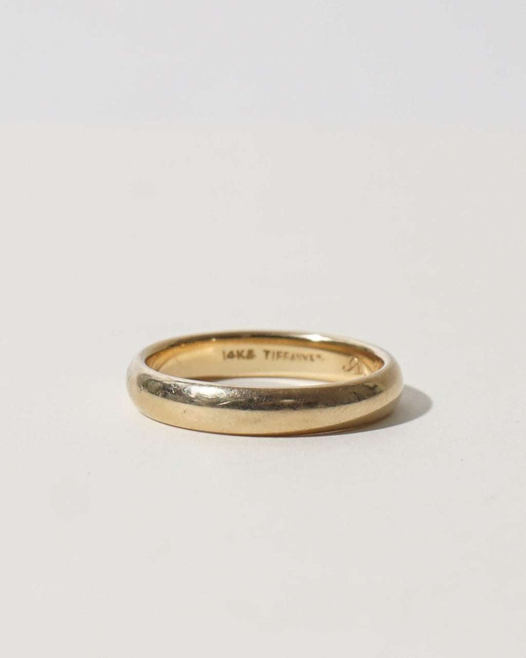 14k Gold Band Ring / size: 11.25