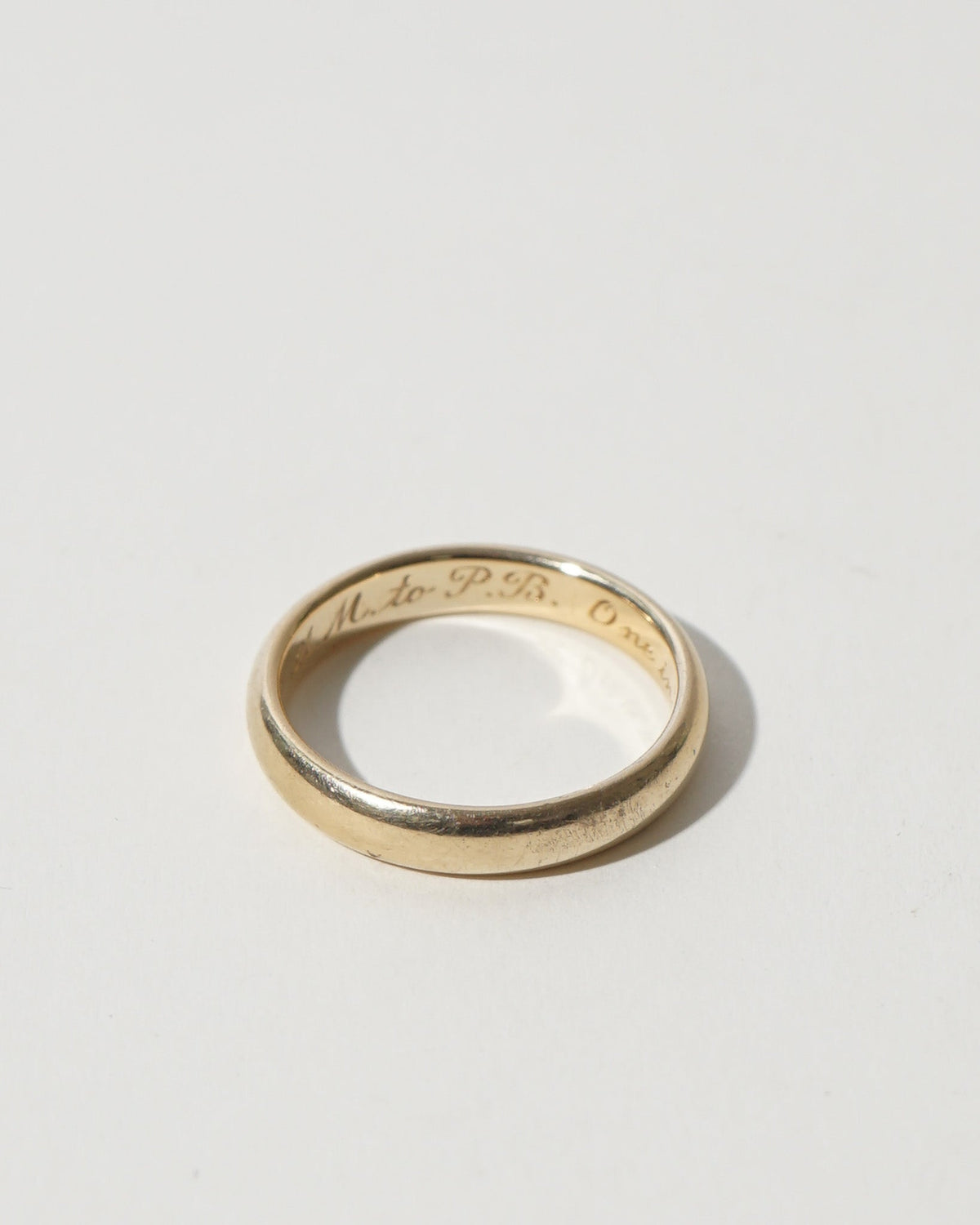 14k Gold Band Ring / size: 11.25