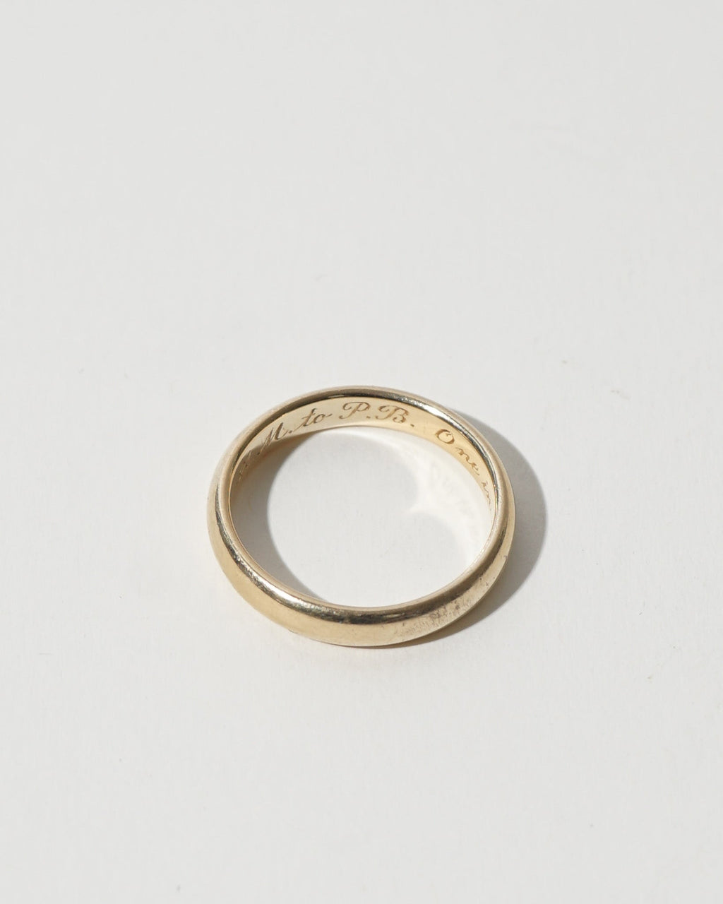 14k Gold Band Ring / size: 11.25