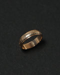 14k Gold Band Ring / size: 5.25