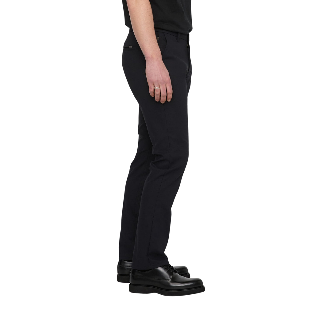 Duer NuStretch Relaxed Taper Trouser – Men's