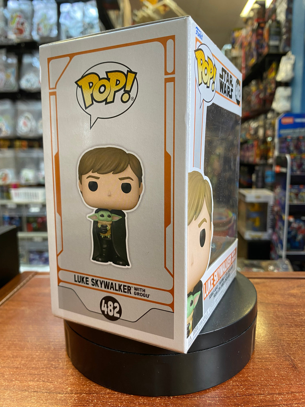 Luke Skywalker With Grogu #482 (Funko Pop, Star Wars)