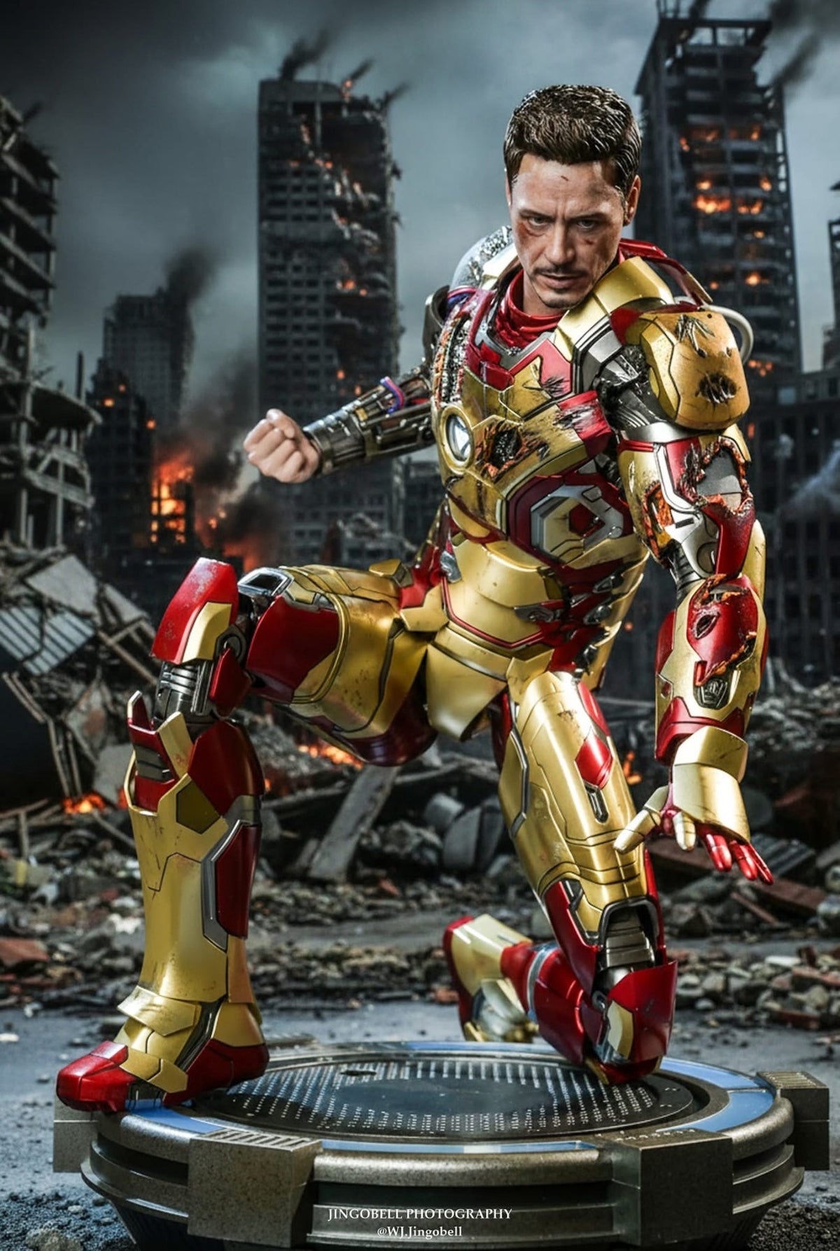 READY🔥Hot Toys MMS759D66B Marvel Ironman 3 Ironman Mark 42 (2.0) 1/6 Scale Collectible Figure (Deluxe Version) Special Edition