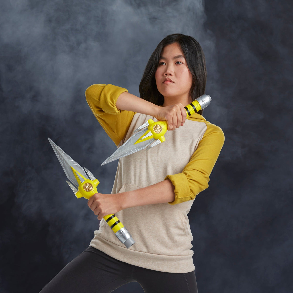 Lightning Collection Mighty Morphin Yellow Ranger Power Daggers