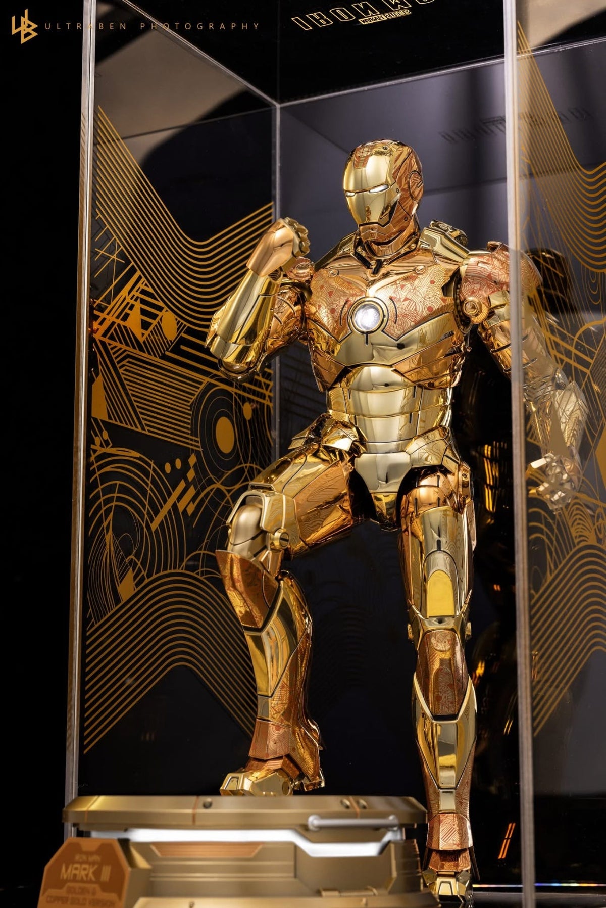 READY🔥Hot Toys MMS848d78 Iron Man Mark III (Golden & Copper Gold Version) Special Edition [Hot Toys Exclusive]