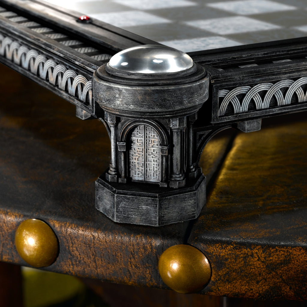 Final Challenge Chess Set