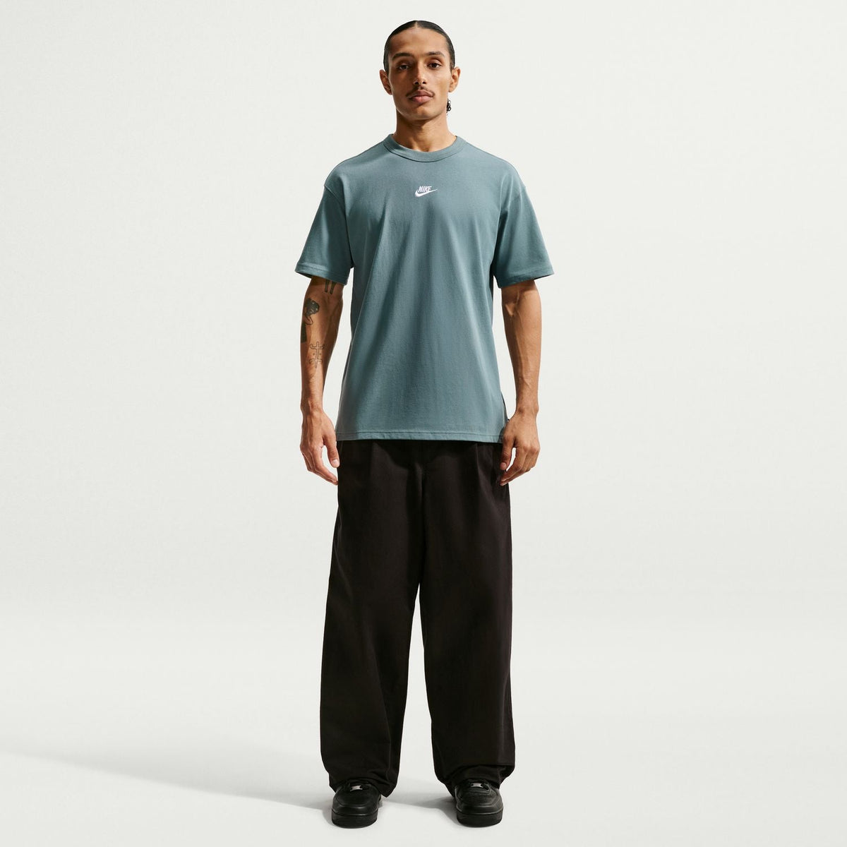 HW Essential Tee -Mens