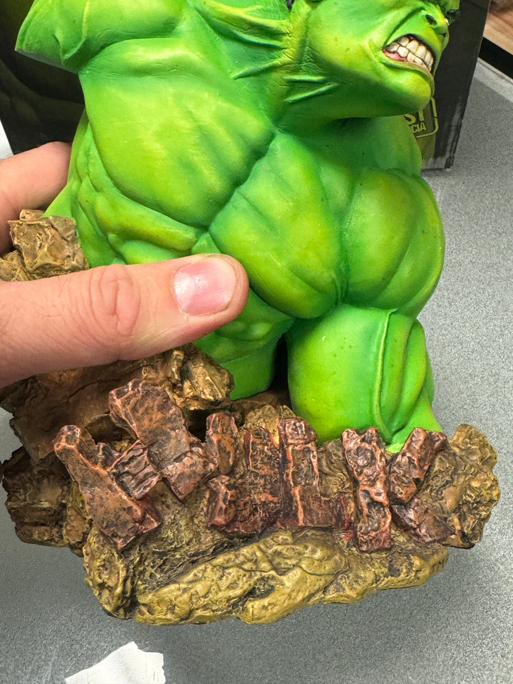 Incredible Hulk Resin Bust Statue (Marvel, Diamond Select) open Box