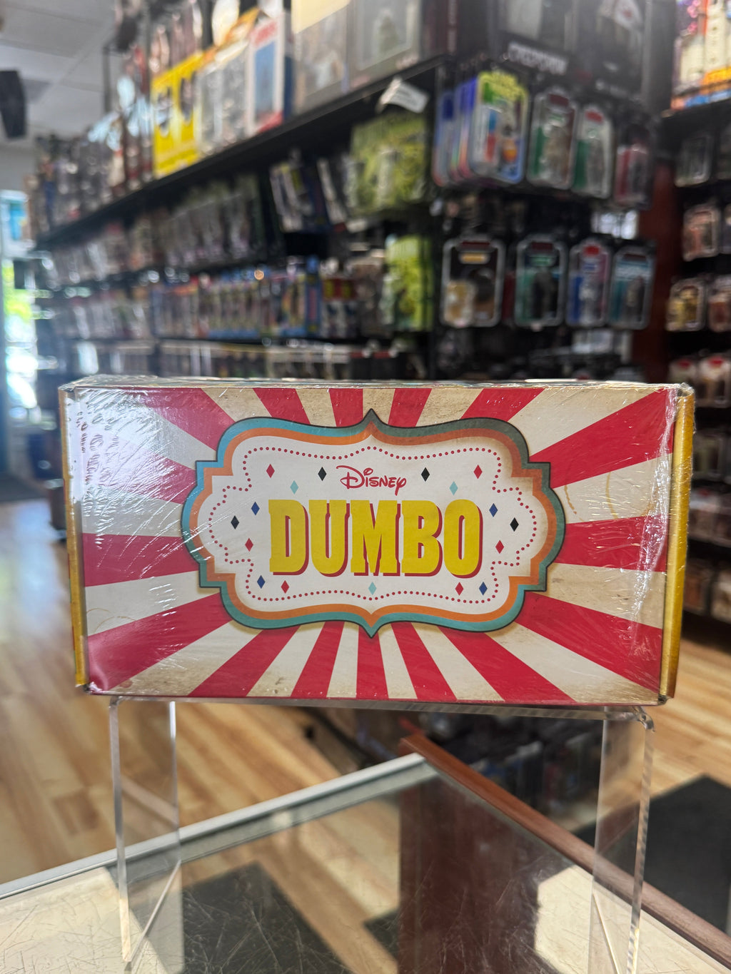 Baby Dumbo Treasure Box #513 (Funko Pop, Disney)